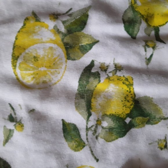Ladies lemon print top - Picture 2 of 2